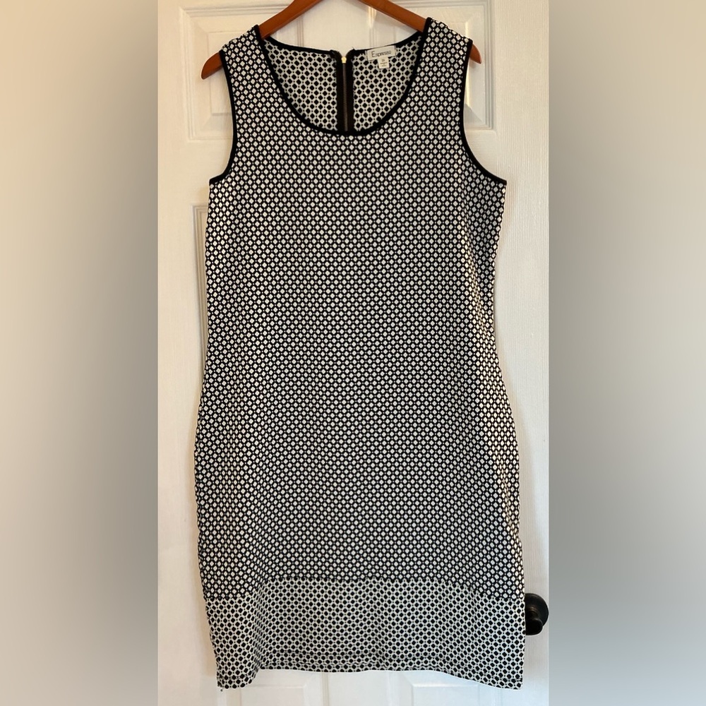 Elegant Black and White Patterned Dress
